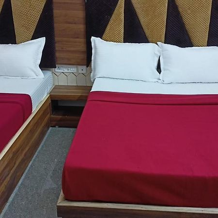 شقة The Appolo Regency شيناي المظهر الخارجي الصورة